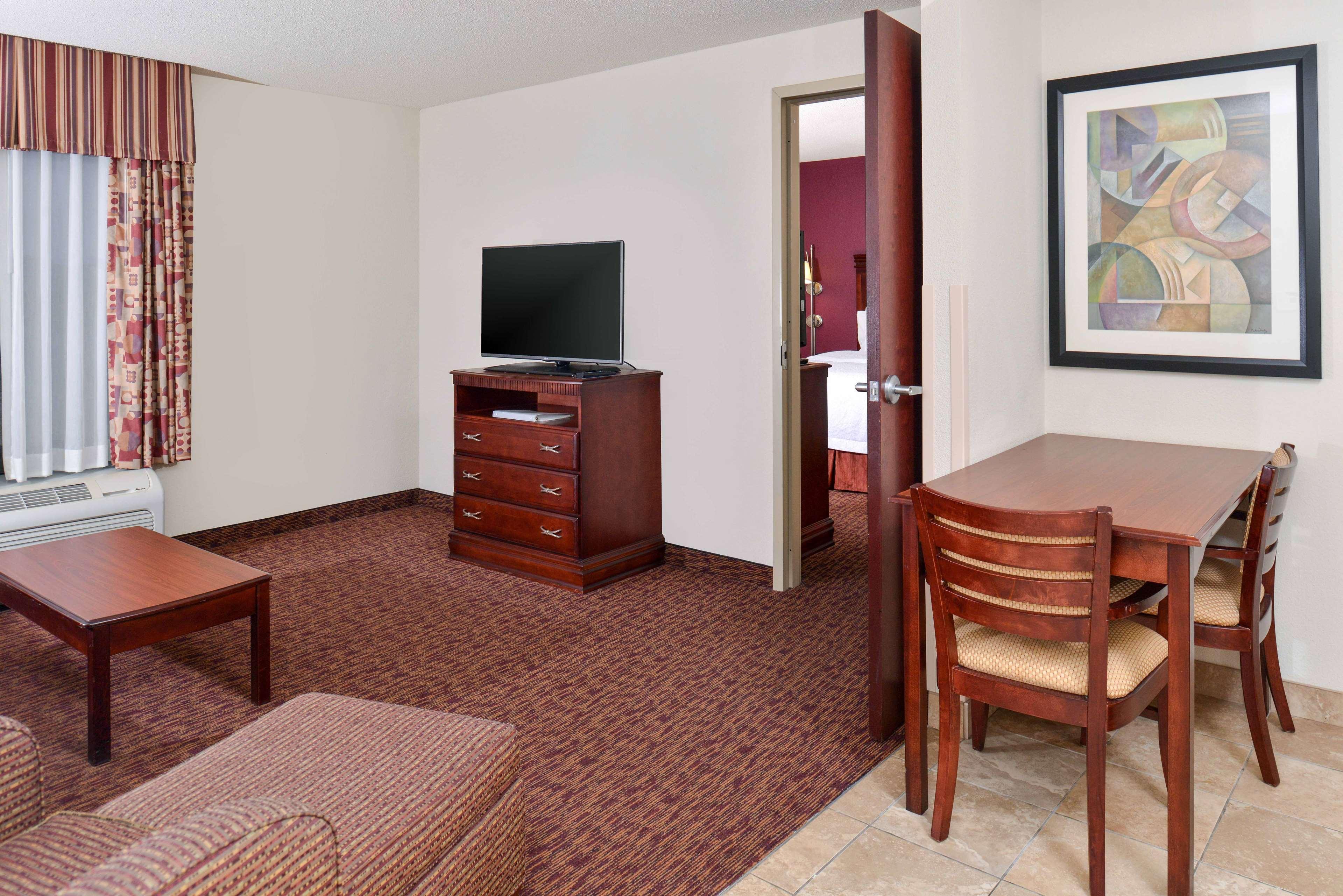 Hampton Inn&Suites Muncie Exterior foto